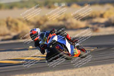 media/Nov-17-2024-CVMA (Sun) [[1fec520723]]/Race 17-Amateur Supersport Middleweight/